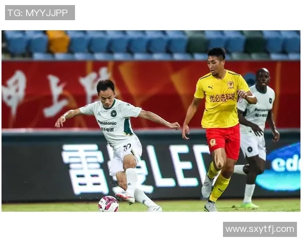 武汉篮球队在邀请赛中以89分高居积分榜首位展现强劲实力